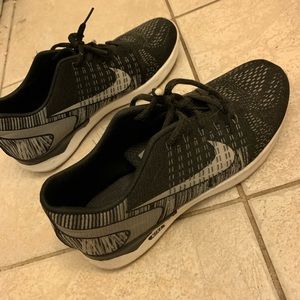 Nikee running shoes